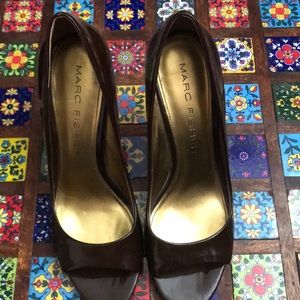 Marc Fisher Patent Leather Heels EUC